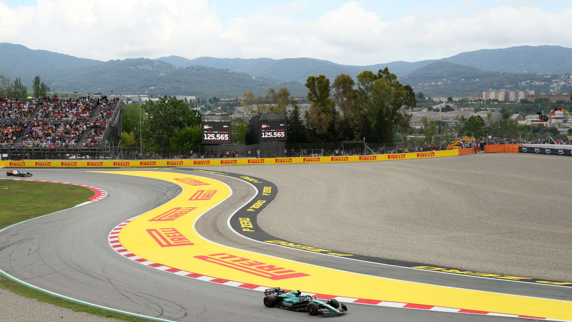 西甲第27輪皇家馬德裏6-0巴拉多利德 本澤馬7分鐘內戴帽！羅德裏戈1射2傳阿森西奧巴斯克斯破門！.